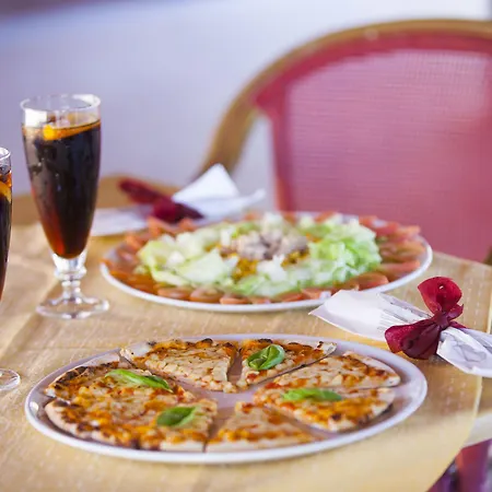 Ξενοδοχείο με διαμερίσματα S'incantu 3*