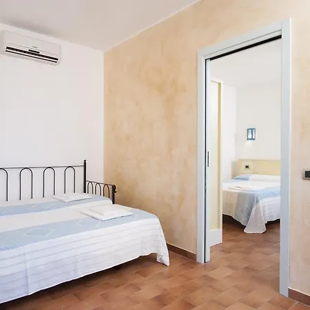 Ξενοδοχείο με διαμερίσματα S'incantu Villasimius