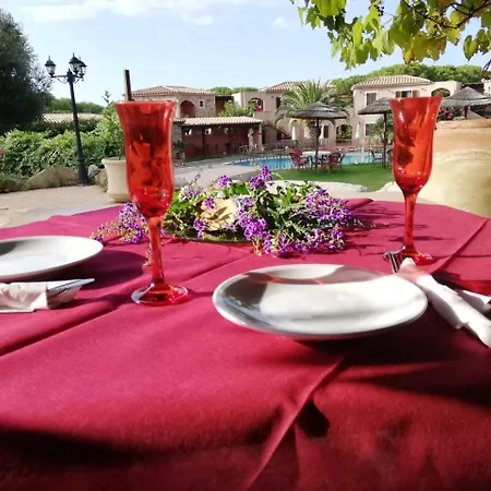 Ξενοδοχείο με διαμερίσματα S'incantu