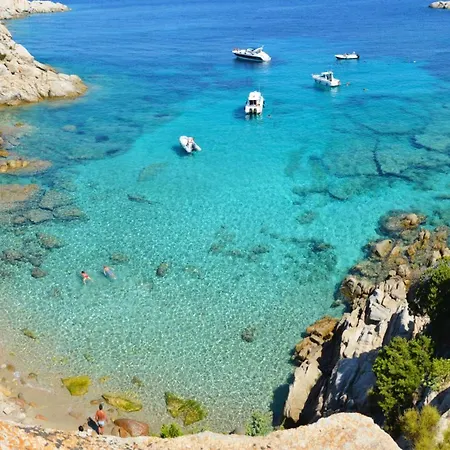 Aparthotel S'incantu 3*